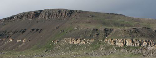 Photo 2013-248: Type section for the southern lobe Natkusiak Formation