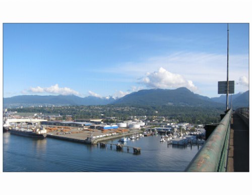 Photo 2014-164 : North Vancouver from the Ironworkers Memorial Bridge