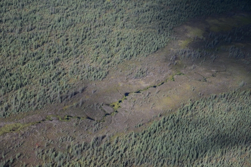 Photo 2020-227 : Beaded stream between Inuvik and Tsiighetchic, NT