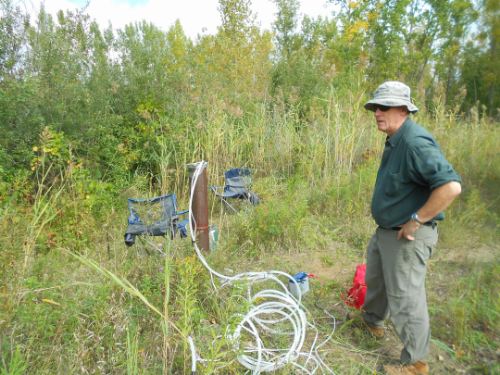 Photo 2020-641 : Groundwater sampling from observation wells using a submersible pump