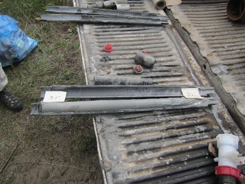 Photo 2020-655 : Split-spoon core sample from the stratigraphic borehole interval 35-37 ft