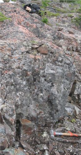 Photo 2020-789: Chlorite alteration with disseminated chalcopyrite (09CQA-0142) at the past-producing Terra mine area, Camsell River district, Great Bear magmatic  ...