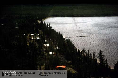 Photo KGS-1019 : Dernier camp, camp no 4. SNRC 33 et 23 W. (Québec)