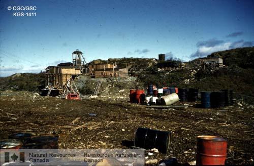 Photo KGS-1411 : Gisement d'amiante de la mine Advocate, à Baie Verte
