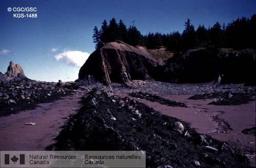Photo KGS-1488 : Rocher fendu (Split Rock) près de Cheverie (N.-É.)