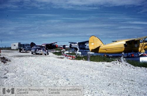 Photo KGS-229 : Base d'hydravions près de Churchill avec des avions de type Norseman de la société Arctic Wings, de l'ARC, etc